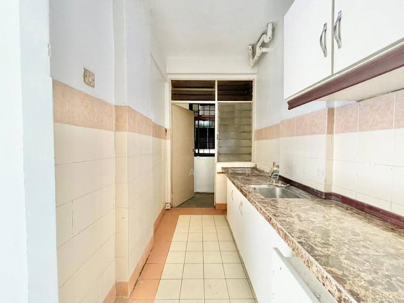 Pangsapuri untuk Dijual di Casmaria Apartment - Shafiq Amerudin - Kitchen - PropertyGuru.com.my