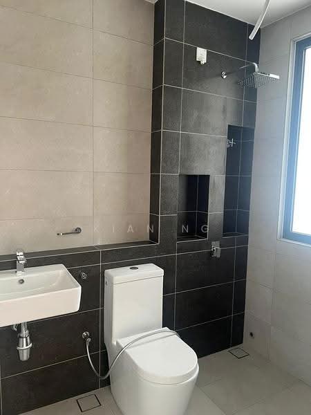 Rumah Teres 2-Tingkat untuk Dijual di Shah Alam (Selangor) - Kian Ng - Bathroom - PropertyGuru.com.my