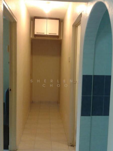 Apartment for Rent at Taman Pekaka Block 31 - Sherlene Choo - Corridor - PropertyGuru.com.my