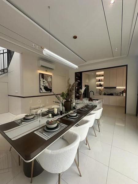 Rumah Berkembar untuk Dijual di Bandar Gamuda Cove (Dengkil) - Jolin Choi - Dining Room - PropertyGuru.com.my