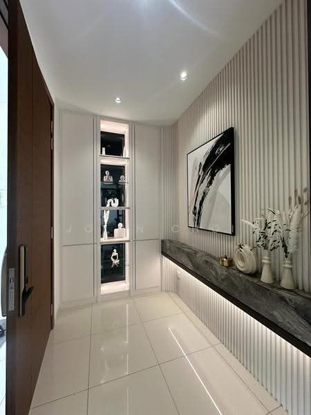 Rumah Berkembar untuk Dijual di Bandar Gamuda Cove (Dengkil) - Jolin Choi - Entrance - PropertyGuru.com.my