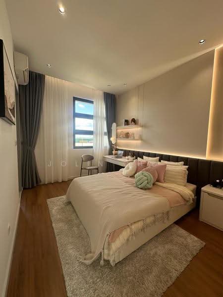 Rumah Berkembar untuk Dijual di Bandar Gamuda Cove (Dengkil) - Jolin Choi - Bedroom - PropertyGuru.com.my