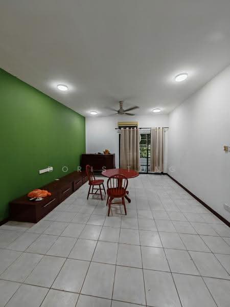 Townhouse for Rent in Sunway Damansara (Kota Damansara) - Doris Tung - Living Room - PropertyGuru.com.my