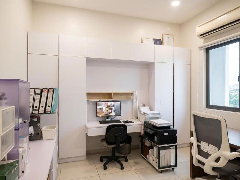 Rumah Teres 2-Tingkat untuk Dijual di Laman Glenmarie (Shah Alam) - Vivien Lee - Study - PropertyGuru.com.my