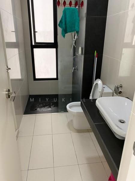 Kediaman Servis untuk Dijual di Eco Nest - Miyuki Lee - Bathroom - PropertyGuru.com.my