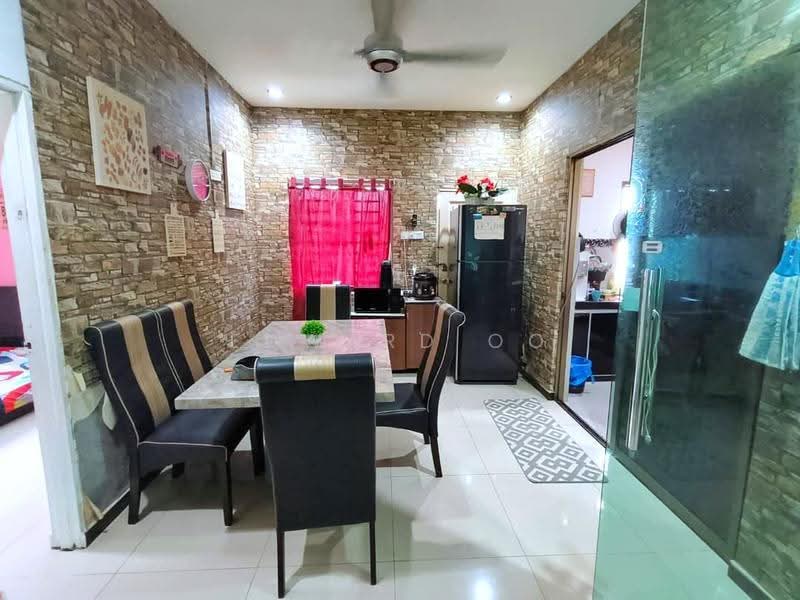 Bungalow House for Sale in Kempas Baru (Johor Bahru) - Edward Oo - Dining Room - PropertyGuru.com.my