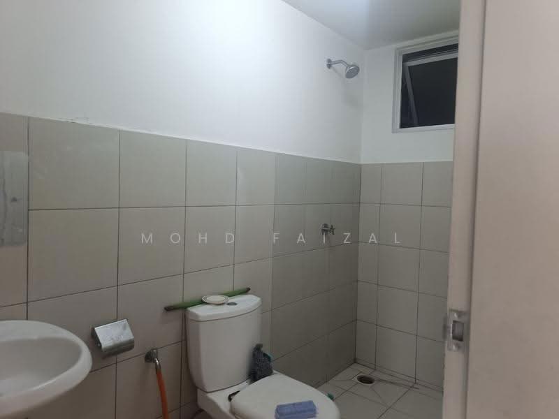 Apartment for Sale at Residensi Razakmas 2 - Mohd Faizal - Bathroom - PropertyGuru.com.my