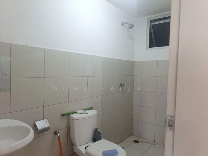 Apartment for Sale at Residensi Razakmas 2 - Mohd Faizal - Bathroom - PropertyGuru.com.my