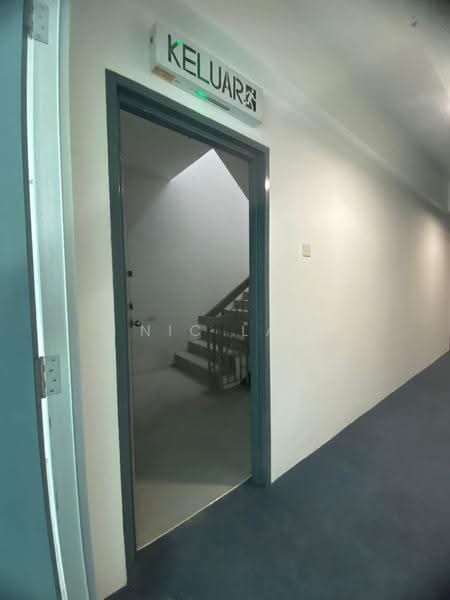 Shop / Office for Rent in Bandar Puteri Puchong (Puchong) - Nic Lai - Corridor - PropertyGuru.com.my