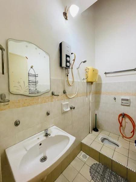 1-storey Terraced House for Rent in Bukit Indah (Iskandar Puteri (Nusajaya)) - Kimi Kiu - Bathroom - PropertyGuru.com.my