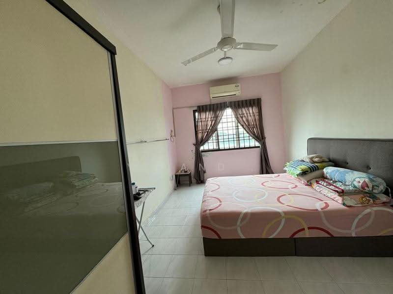 Apartment for Sale at Idaman Senibong - Yoland . - Bedroom - PropertyGuru.com.my