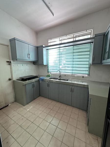 Rumah Kluster untuk Dijual di Ayer Keroh (Melaka) - Jason Tay - Kitchen - PropertyGuru.com.my