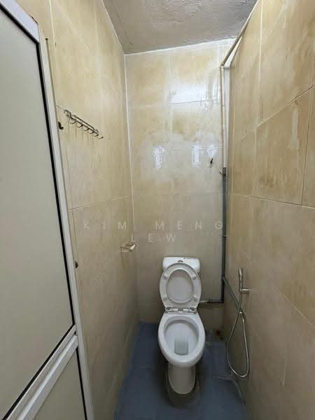 Rumah Teres 1-Tingkat untuk Dijual di Taman Sri Segambut (Segambut) - Kim Meng Lew - Bathroom - PropertyGuru.com.my