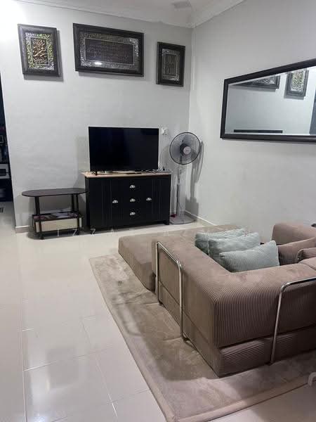 Rumah Teres 1-Tingkat untuk Dijual di Kuantan (Pahang) - Izzat Azman - Living Room - PropertyGuru.com.my