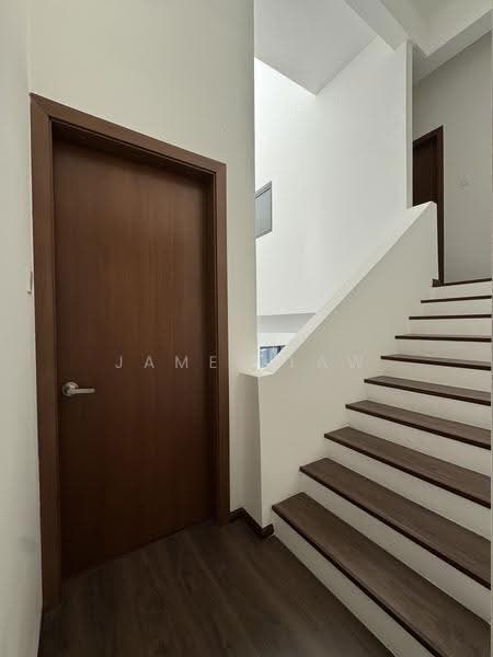 Terraced House for Rent in Damansara Perdana (Selangor) - James Law - Stairs - PropertyGuru.com.my