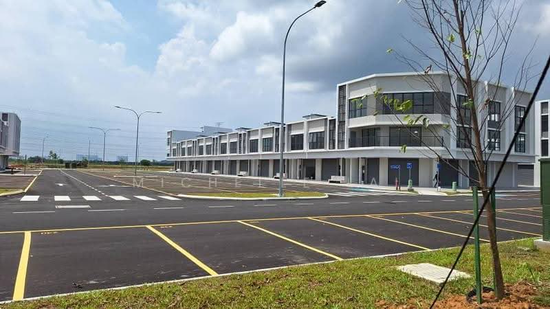 Shop / Office for Rent in Bandar Rimbayu (Telok Panglima Garang) - Michelle Lai - Exterior - PropertyGuru.com.my
