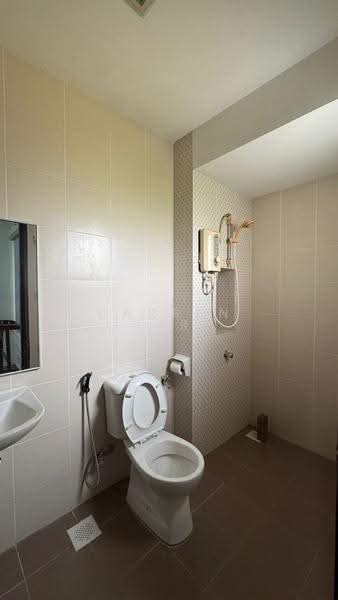 2-storey Terraced House for Sale in Taman Nusa Idaman (Iskandar Puteri (Nusajaya)) - Darren Ler - Bathroom - PropertyGuru.com.my