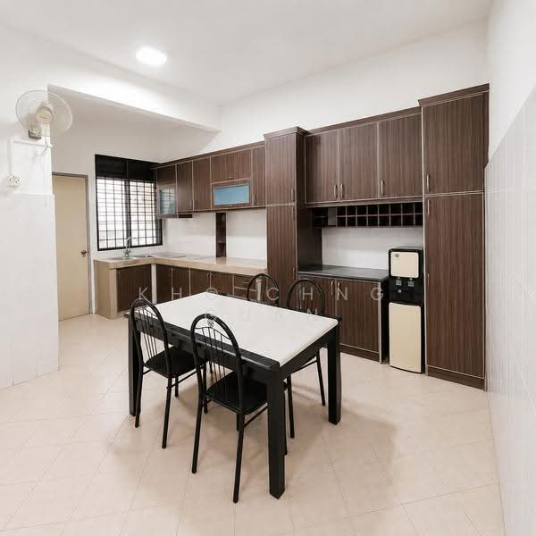 2-storey Terraced House for Sale in Seremban Jaya (Negeri Sembilan) - Kho Chng Guan - Kitchen - PropertyGuru.com.my