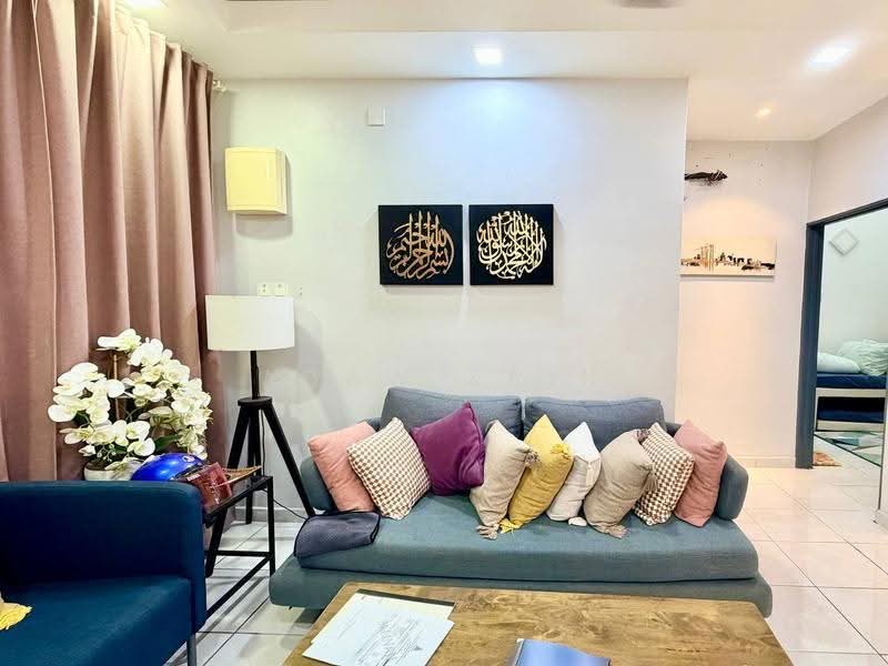1-storey Terraced House for Sale in Taman Sungai Sireh (Klang) - Adaw Zain - Living Room - PropertyGuru.com.my