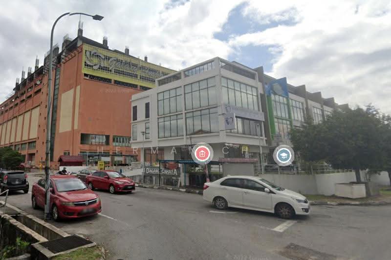 Semi-Detached House for Rent in Ampang Jaya (Ampang) - Herman Chia - Exterior - PropertyGuru.com.my