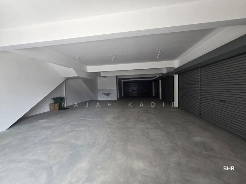 Kedai untuk Disewa di Setia Ecohill (Semenyih) - Najah Kadir - Car Park - PropertyGuru.com.my