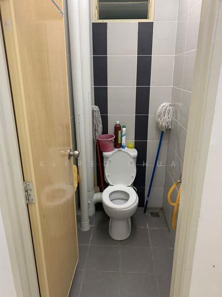 Pangsapuri untuk Dijual di Idaman Selasih - Alfred Chua - Bathroom - PropertyGuru.com.my