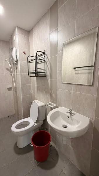 Service Residence for Sale at Sky Breeze Service Apartment - Miyuki Lee - Bathroom - PropertyGuru.com.my