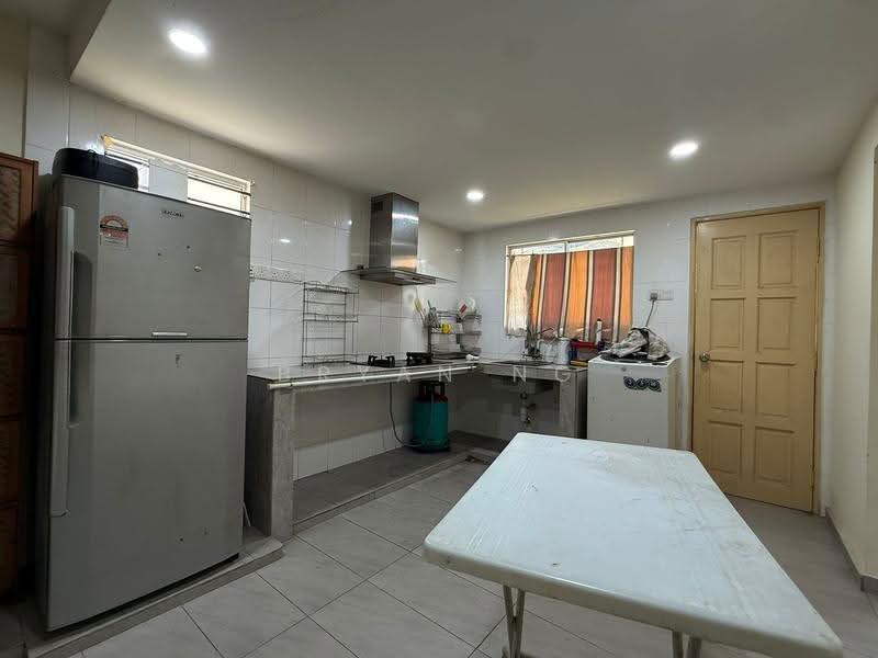 Flat for Rent at Seksyen 2 Wangsa Maju Flat - Bryan Ng - Kitchen - PropertyGuru.com.my