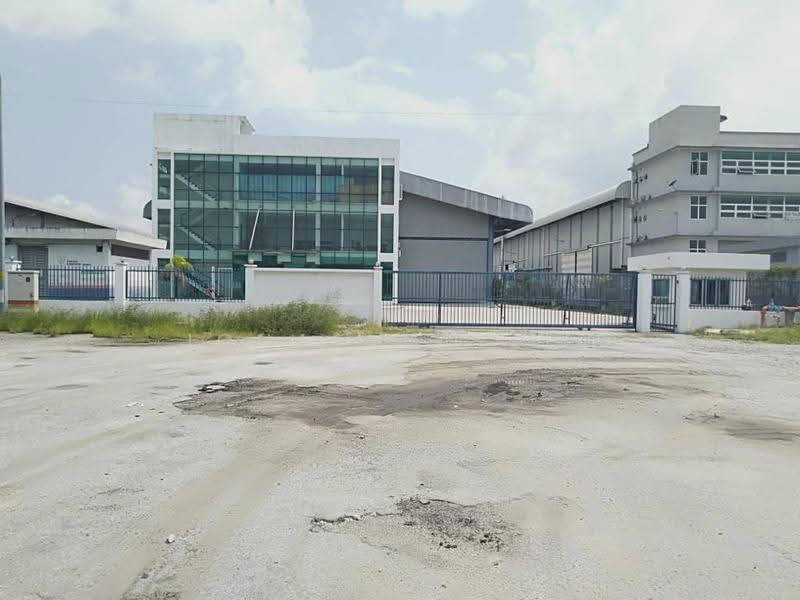 Detached Factory for Sale in Puchong (Selangor) - Jonathan Lee - Exterior - PropertyGuru.com.my