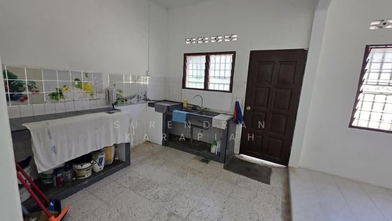 1-storey Terraced House for Sale in Taman Ria (Klang) - Surendran Karapiah - Kitchen - PropertyGuru.com.my