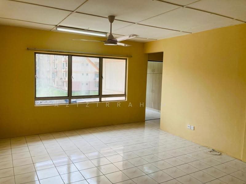 Apartment for Sale at Saujana Damansara - Azizirrahim . - Living Room - PropertyGuru.com.my