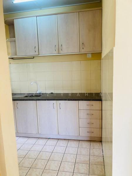 Apartment for Sale at Saujana Damansara - Azizirrahim . - Kitchen - PropertyGuru.com.my