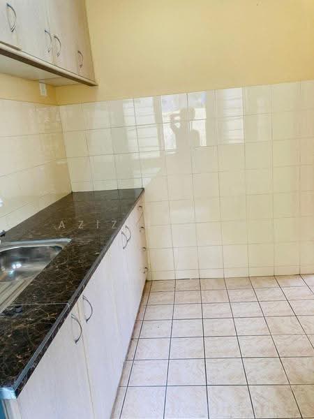 Apartment for Sale at Saujana Damansara - Azizirrahim . - Kitchen - PropertyGuru.com.my