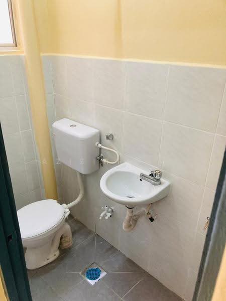 Apartment for Sale at Saujana Damansara - Azizirrahim . - Bathroom - PropertyGuru.com.my
