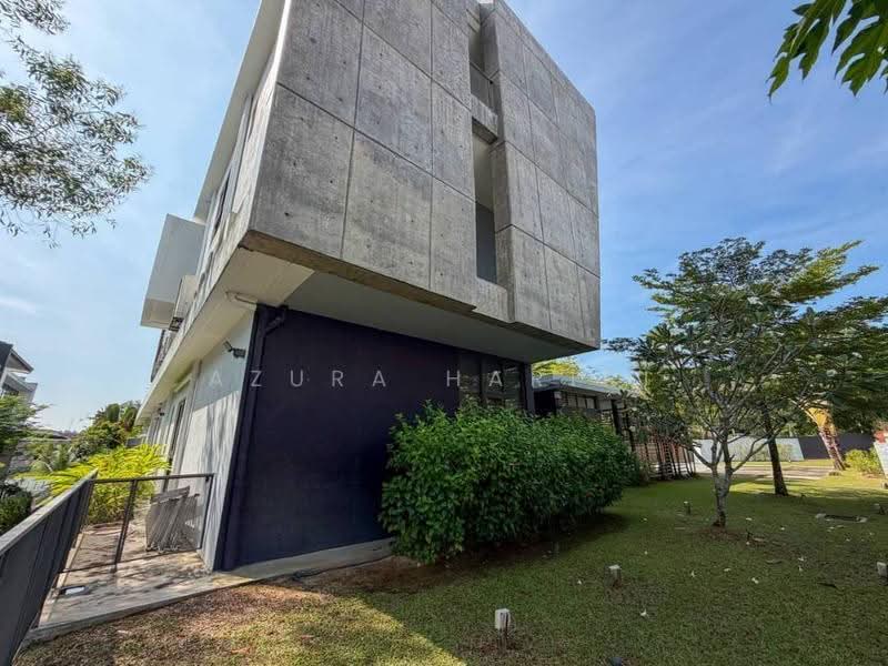 Bungalow House for Sale in Taman Puncak Perdana (Shah Alam) - Azura Hariri - Exterior - PropertyGuru.com.my