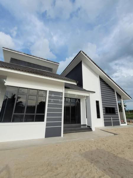 Bungalow House for Sale in Ketereh (Kelantan) - Razlan Hamzah - Exterior - PropertyGuru.com.my