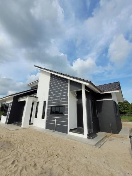 Bungalow House for Sale in Ketereh (Kelantan) - Razlan Hamzah - Exterior - PropertyGuru.com.my