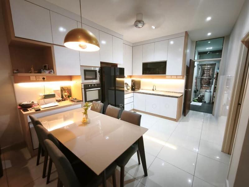 Rumah Teres 2-Tingkat untuk Dijual di Taman Seri Austin (Tebrau) - Edward Oo - Kitchen - PropertyGuru.com.my