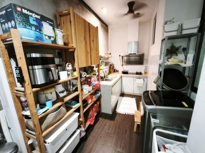 Rumah Teres 2-Tingkat untuk Dijual di Taman Seri Austin (Tebrau) - Edward Oo - Kitchen - PropertyGuru.com.my