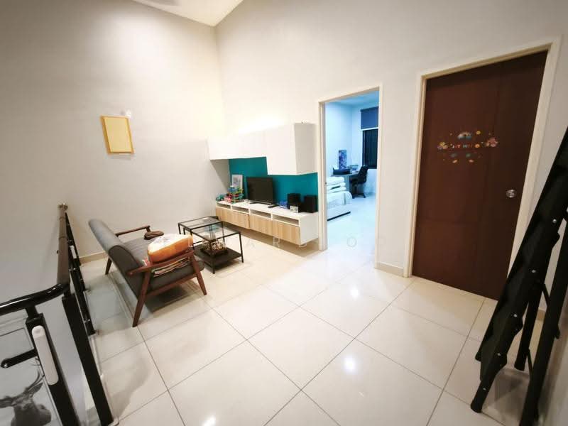 Rumah Teres 2-Tingkat untuk Dijual di Taman Seri Austin (Tebrau) - Edward Oo - Living Room - PropertyGuru.com.my