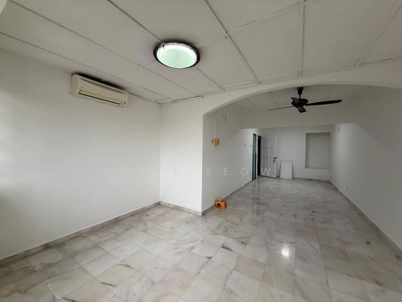 2-storey Terraced House for Sale in Batu Caves (Selangor) - Jane Yeow - Living Room - PropertyGuru.com.my