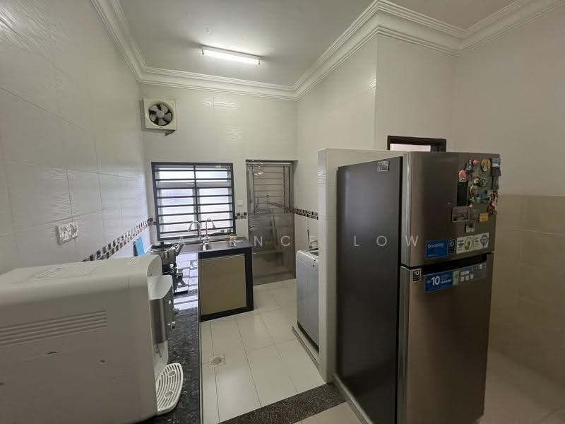 2-storey Terraced House for Rent in Johor Bahru (Johor) - Clarence Low - Kitchen - PropertyGuru.com.my