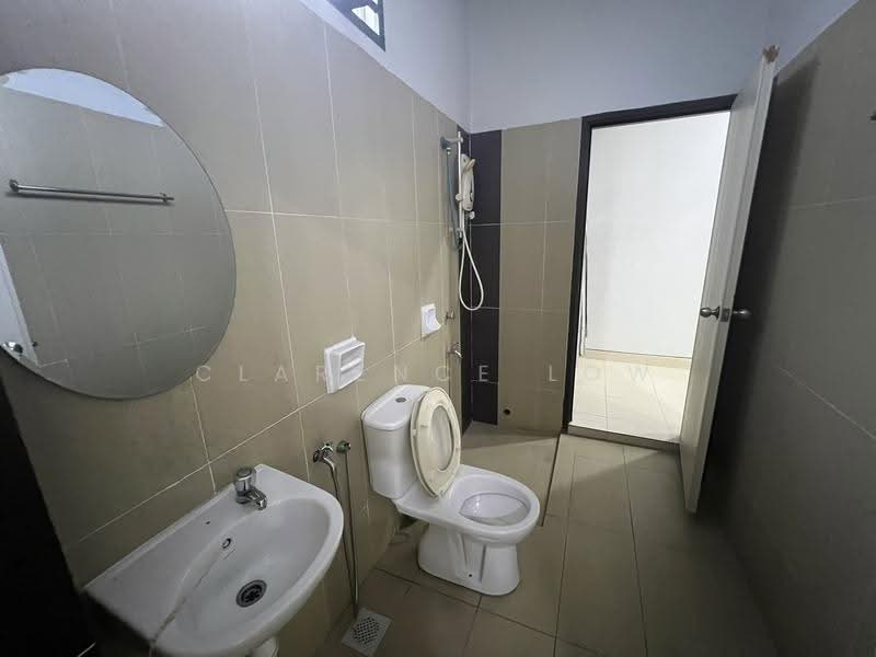 2-storey Terraced House for Rent in Johor Bahru (Johor) - Clarence Low - Bathroom - PropertyGuru.com.my