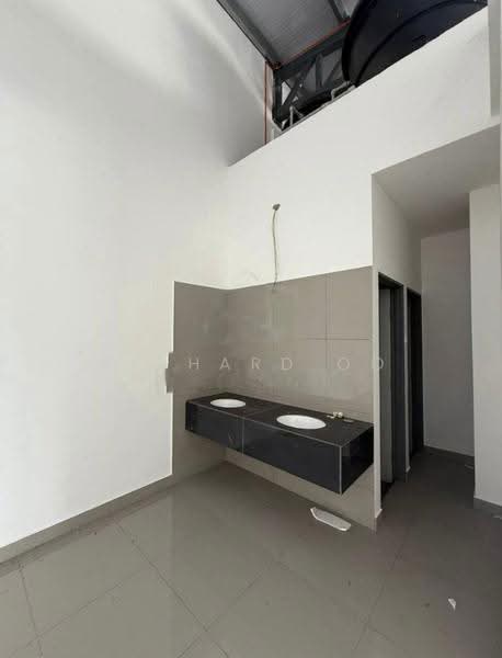 Semi-D Factory for Rent in Bandar Perai Jaya (Perai) - Richard Oo - Bathroom - PropertyGuru.com.my