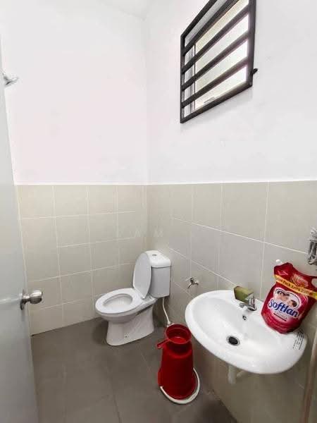 2-storey Terraced House for Rent in Taman Chepor Damai (Chemor) - Sam . - Bathroom - PropertyGuru.com.my