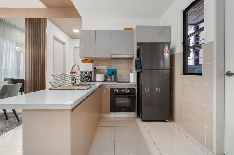 Service Residence for Sale at Trion @ KL - Lee Jaeyun - Kitchen - PropertyGuru.com.my