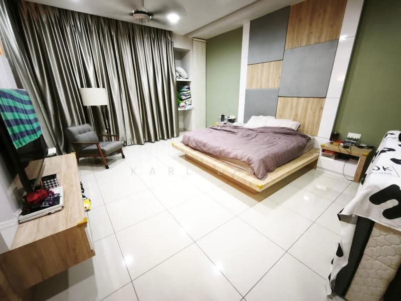 Rumah Teres 2-Tingkat untuk Dijual di Taman Seri Austin (Tebrau) - Karl Lim - Bedroom - PropertyGuru.com.my