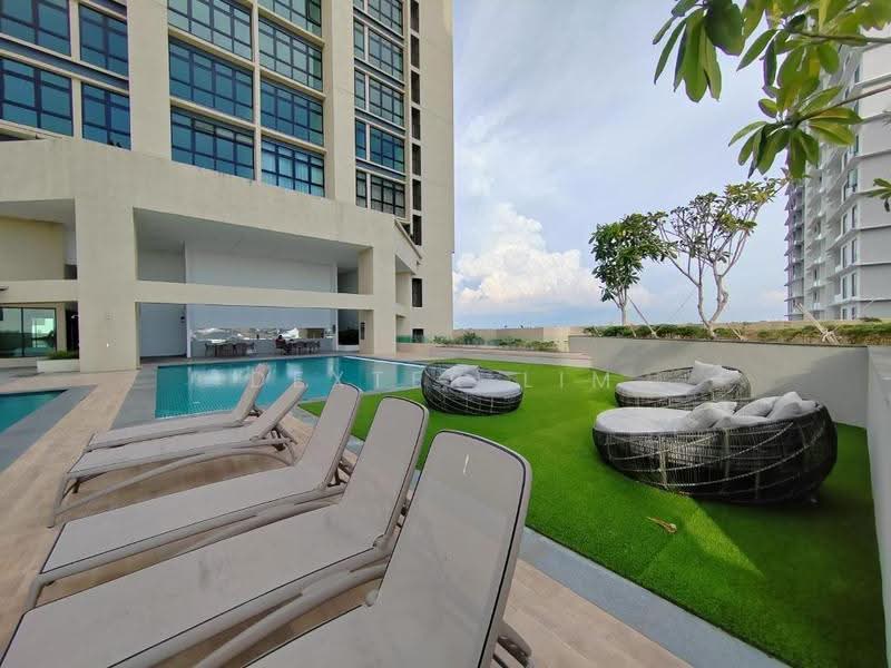 Service Residence for Sale at Paradigm Residence - Dexter Lim - Pool - PropertyGuru.com.my