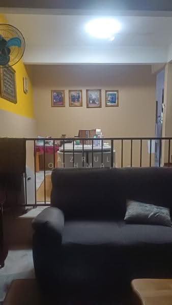 Rumah Teres 2-Tingkat untuk Dijual di Taman Suliana (Sikamat) - Azrul Othman - Living Room - PropertyGuru.com.my