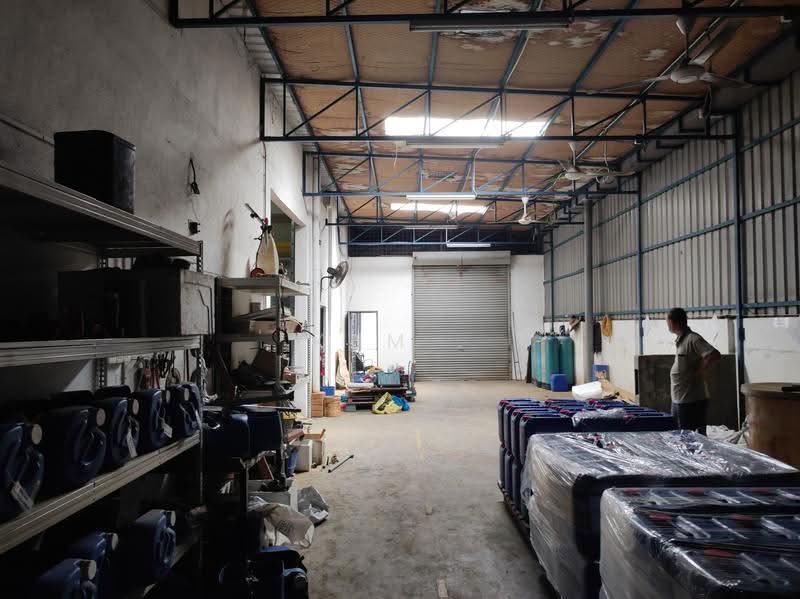 Factory for Sale in Bukit Kemuning (Shah Alam) - Kam Chun Hoe - Interior - PropertyGuru.com.my